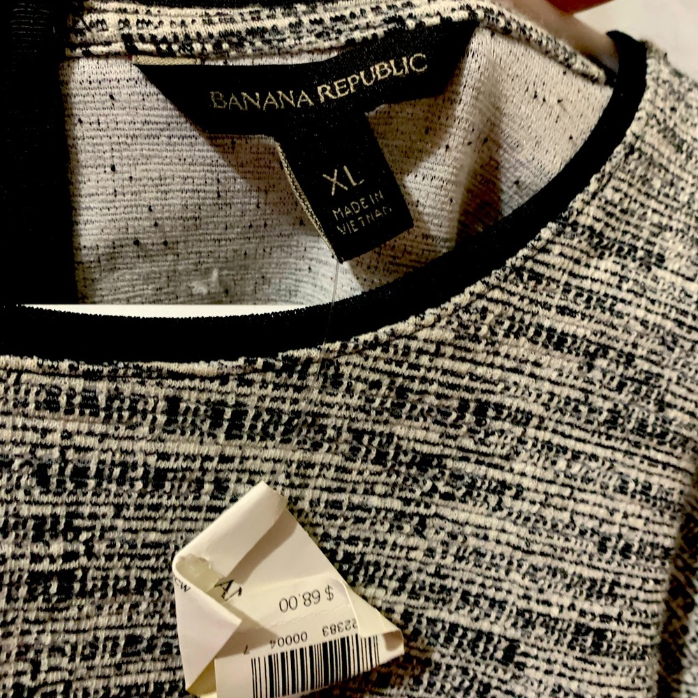 Black & White Bell Sleeve Banana Republic Top Longsleeve NWT Business Work XL